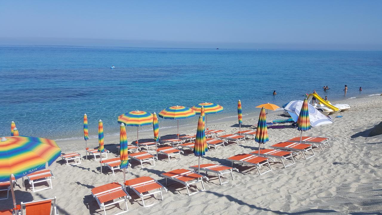 Hotel La Fattoria Sul Mare Capo Vaticano Exteriör bild