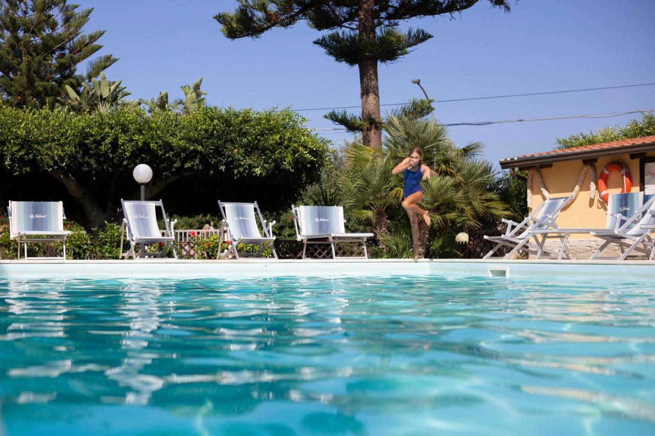 Hotel La Fattoria Sul Mare Capo Vaticano Exteriör bild